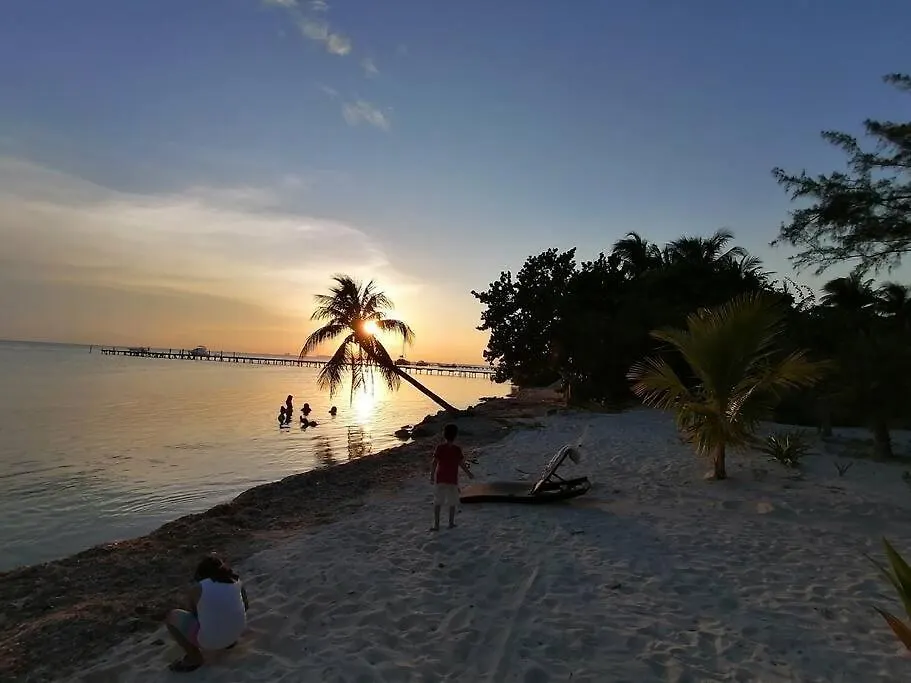 Marysol Beachfront Next To Nomads D7 Isla Mujeres