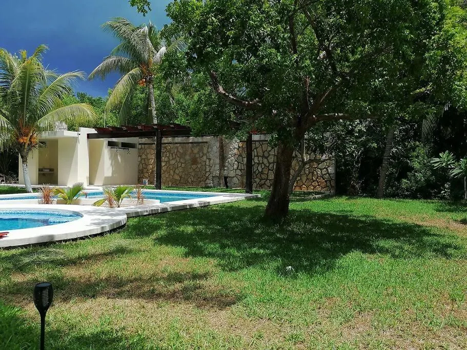 Marysol Beachfront Next To Nomads D7 Isla Mujeres Mexico