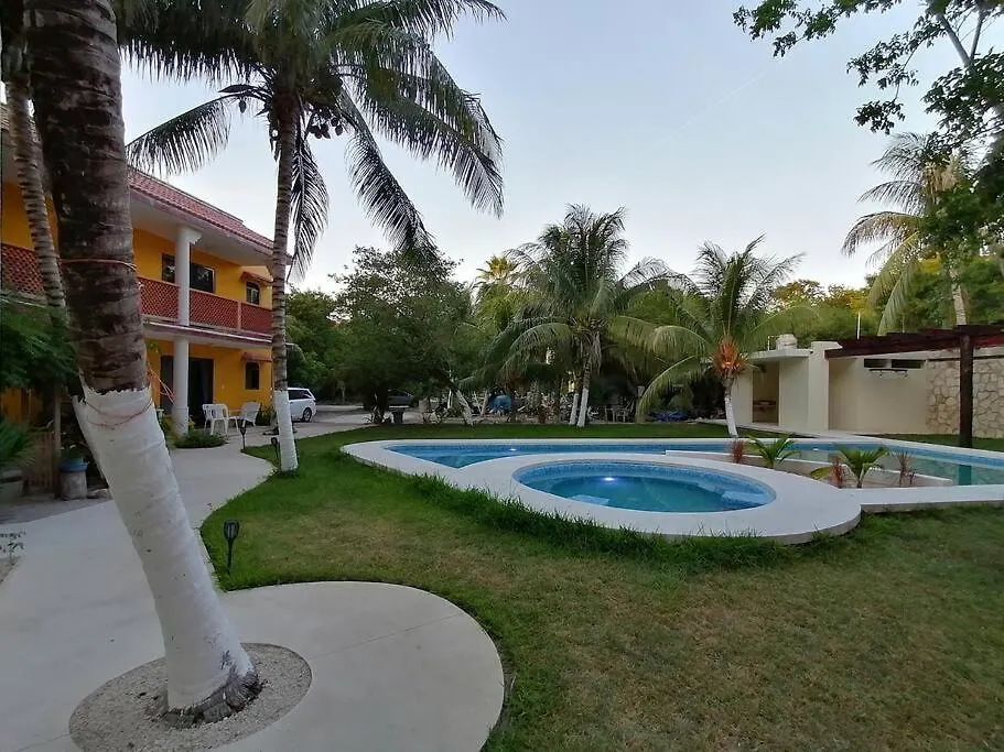 Marysol Beachfront Next To Nomads D7 Isla Mujeres