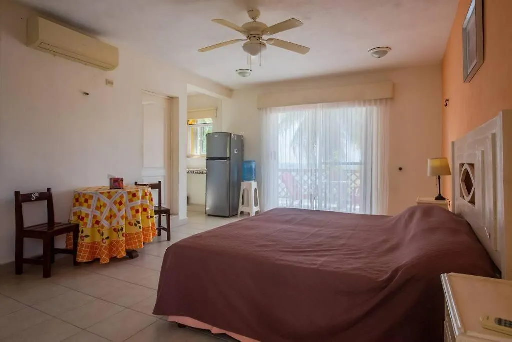 Marysol Beachfront Next To Nomads D7 Isla Mujeres