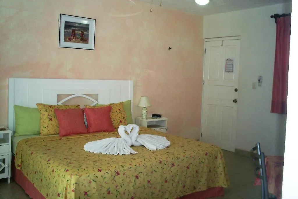 Marysol Beachfront Next To Nomads D7 Isla Mujeres